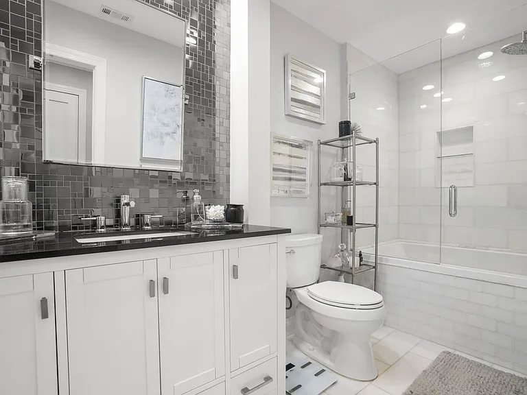 2925 W Santiago St — Photo 26