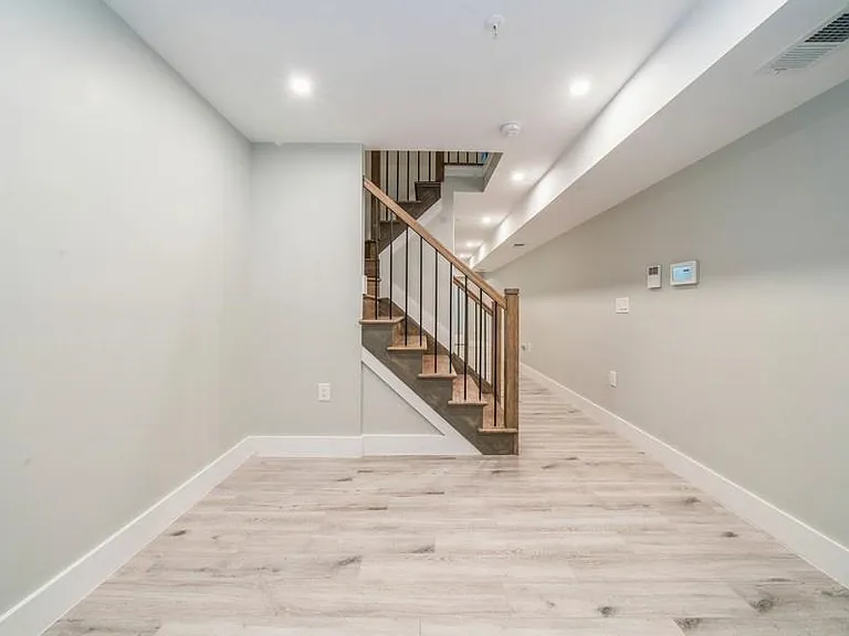 111 Collard St #2 — Photo 17