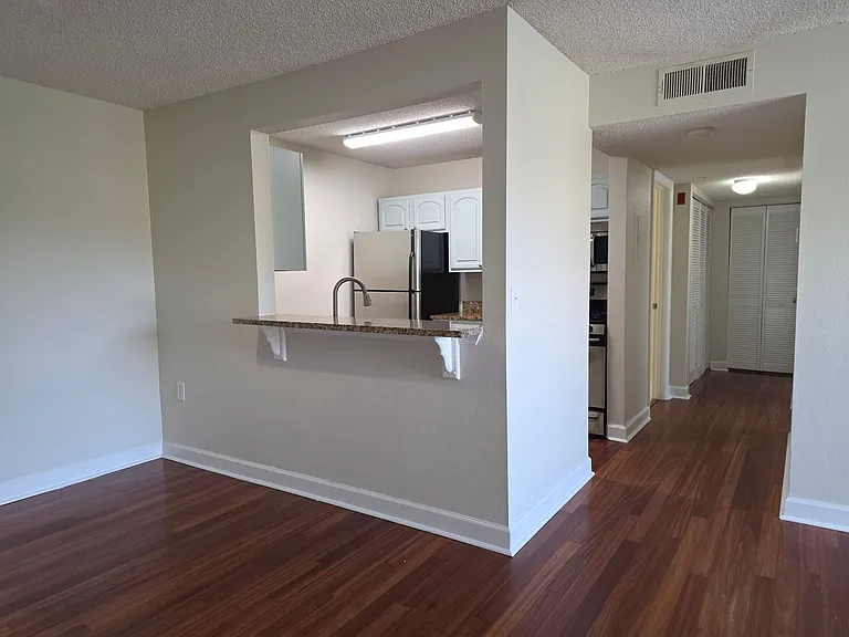 2031 Dixie Belle Dr #I — Photo 13