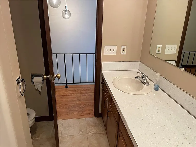 113 Sandy Dr — Photo 32