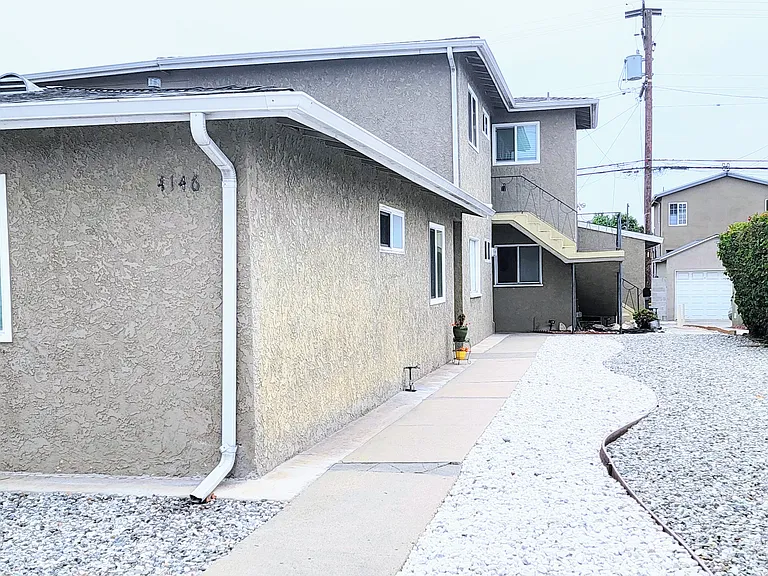4146 Redondo Beach Blvd #C — Photo 25
