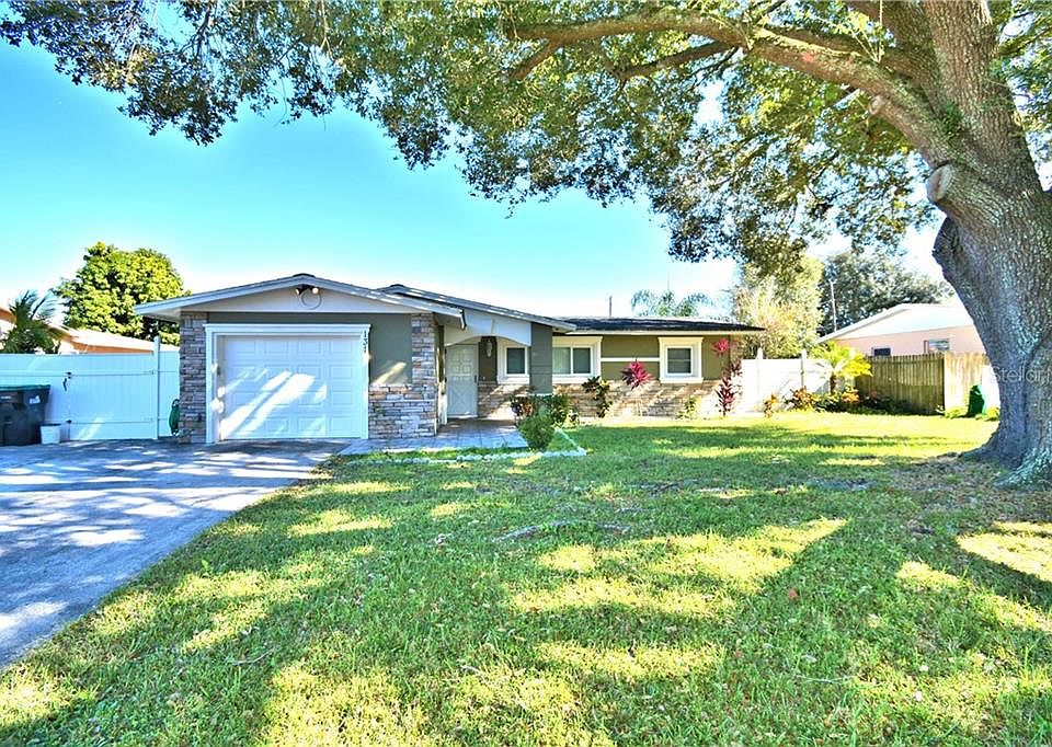 1st image of 131 Capehart Dr