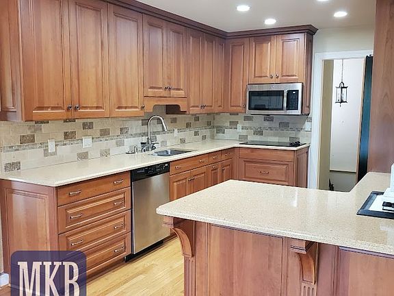 3rd image of 5029 Crossbow Cir