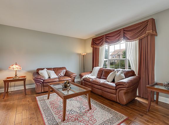 5th image of 1320 Palisades Dr