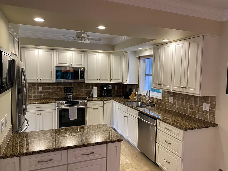 535 Flamevine Ln — Photo 7