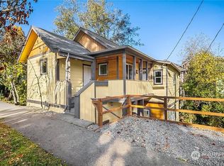 2808 SW Genesee St #1, Seattle, WA 98126