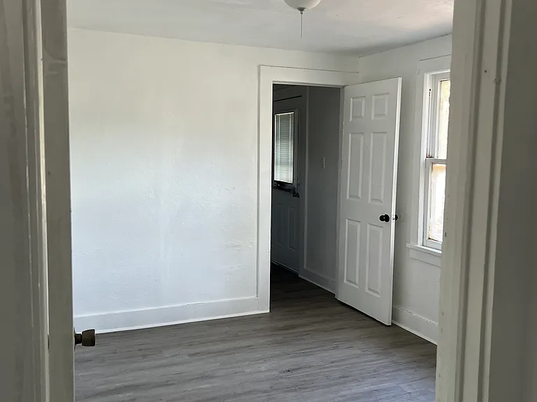 602 Monroe St — Photo 15