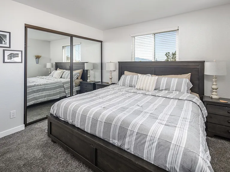 2199 Cosnina Dr — Photo 32
