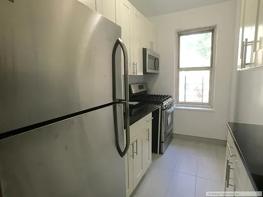 Rented by Sovereign Associates | media 22