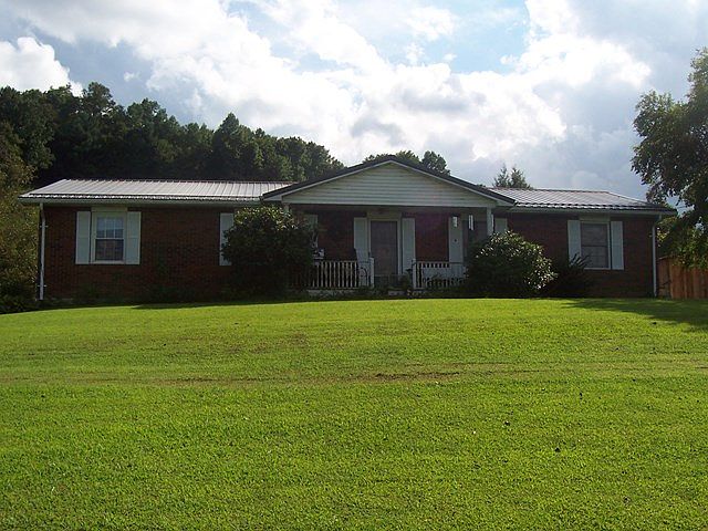 1st image of 292 Baker Ln