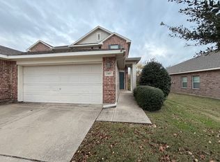 2407 Wood River Pkwy, Mansfield, TX 76063