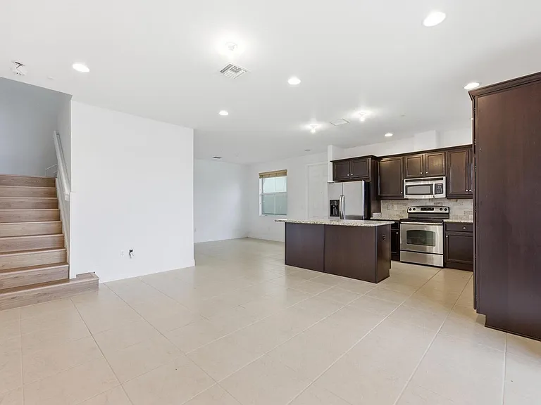 3065 Tortola Way — Photo 9