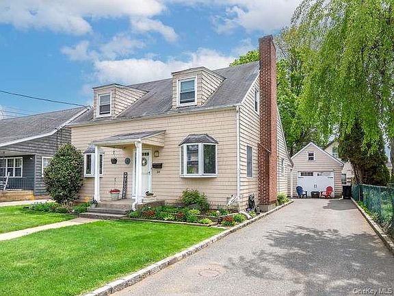 2nd image of 34 Maple Street