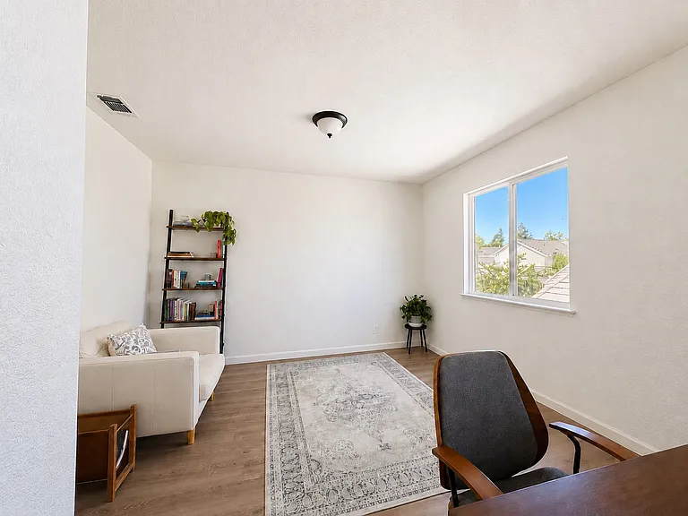 7406 Woodville Ln — Photo 19