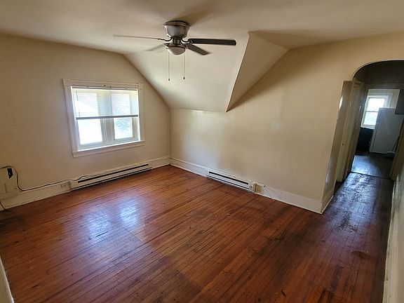 2nd image of 268 W Harvey St #3