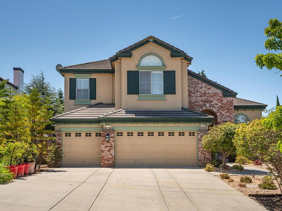 1st image of 133 Lakewood Cir
