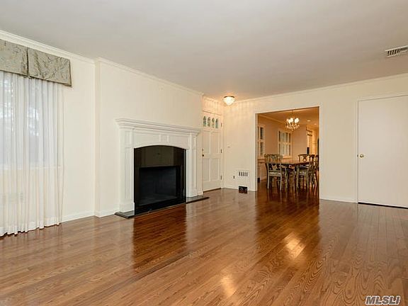 3rd image of 2 Central Dr