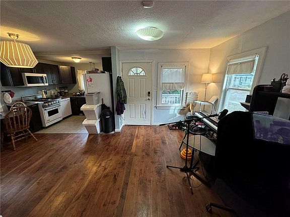 2nd image of 7608 Pennsylvania Ave