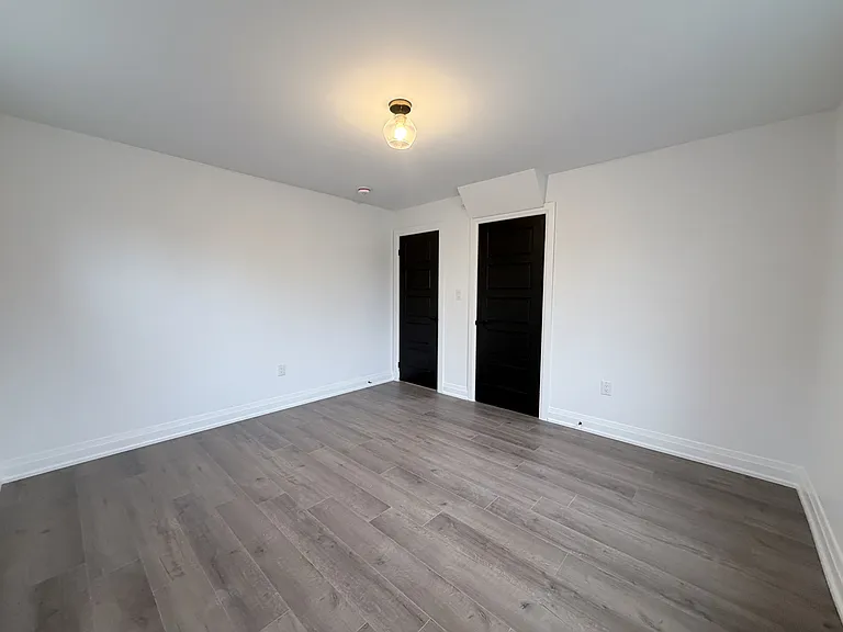 184 Ottawa St S #3 — Photo 15