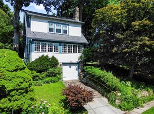 87 Valley Rd, Larchmont, NY 10538