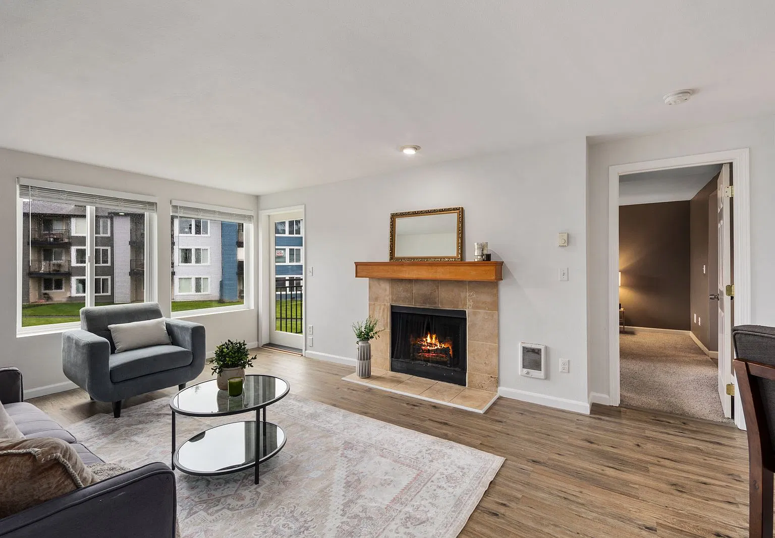2 bed, 956 sqft, $3,250 — Photo 4