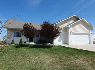 11792 Pointer Ave, Dodge City, KS 67801