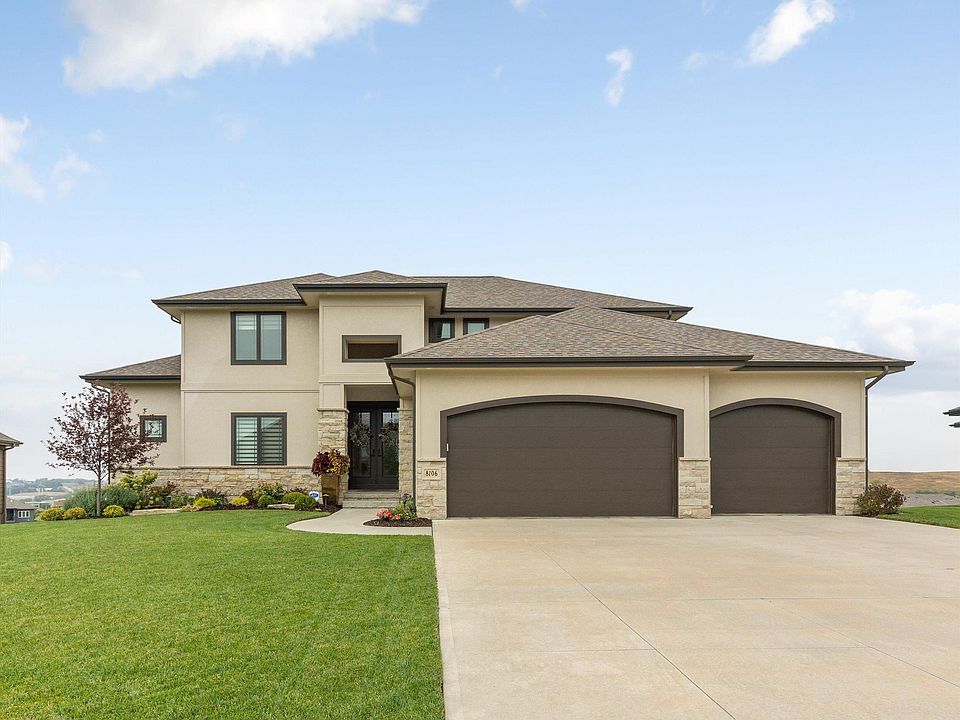 1st image of 8106 N 127th Ave
