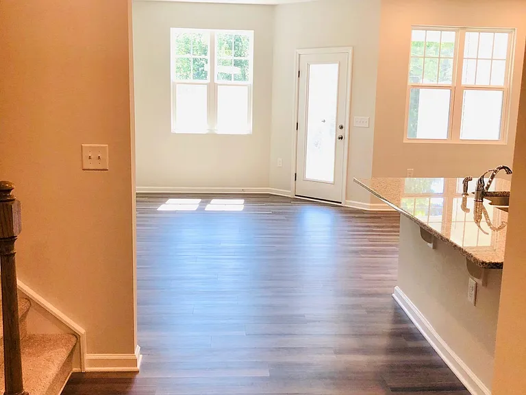 1106 Gentle Reed Dr — Photo 5