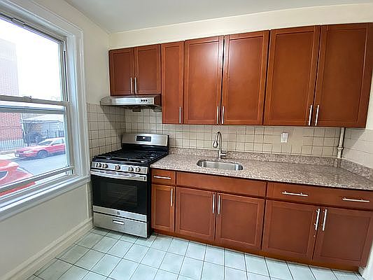 2nd image of 101 Gelston Ave APT 1