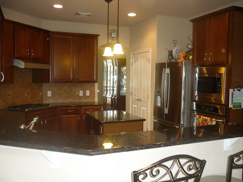 1st image of 3909 Winchester Dr