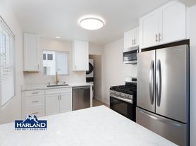 3845-3851 Menlo Ave