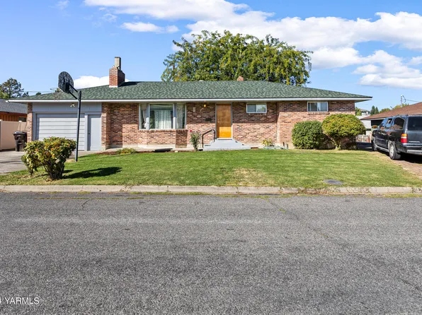 214 N 37th Ave, Yakima, WA 98902