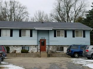 304 Linde St APT A, Deforest, WI 53532