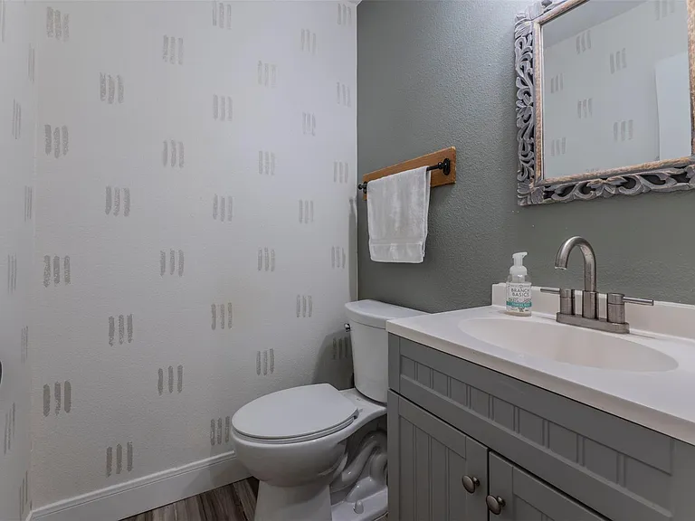 2126 River Hollow Dr — Photo 16