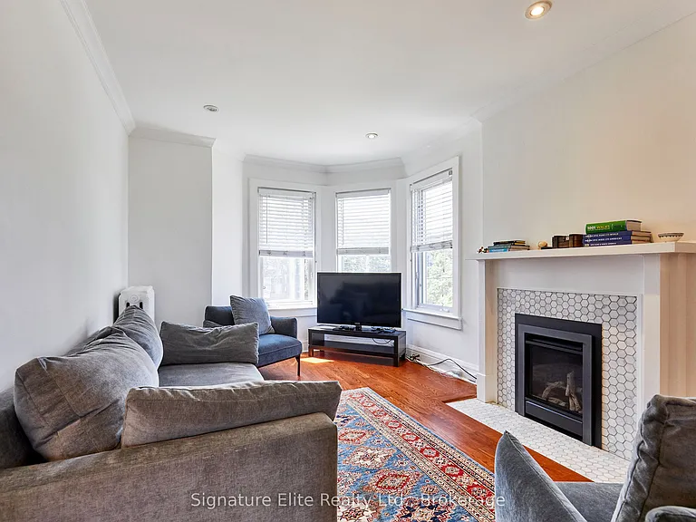 124 Geoffrey St #UPPER — Photo 1