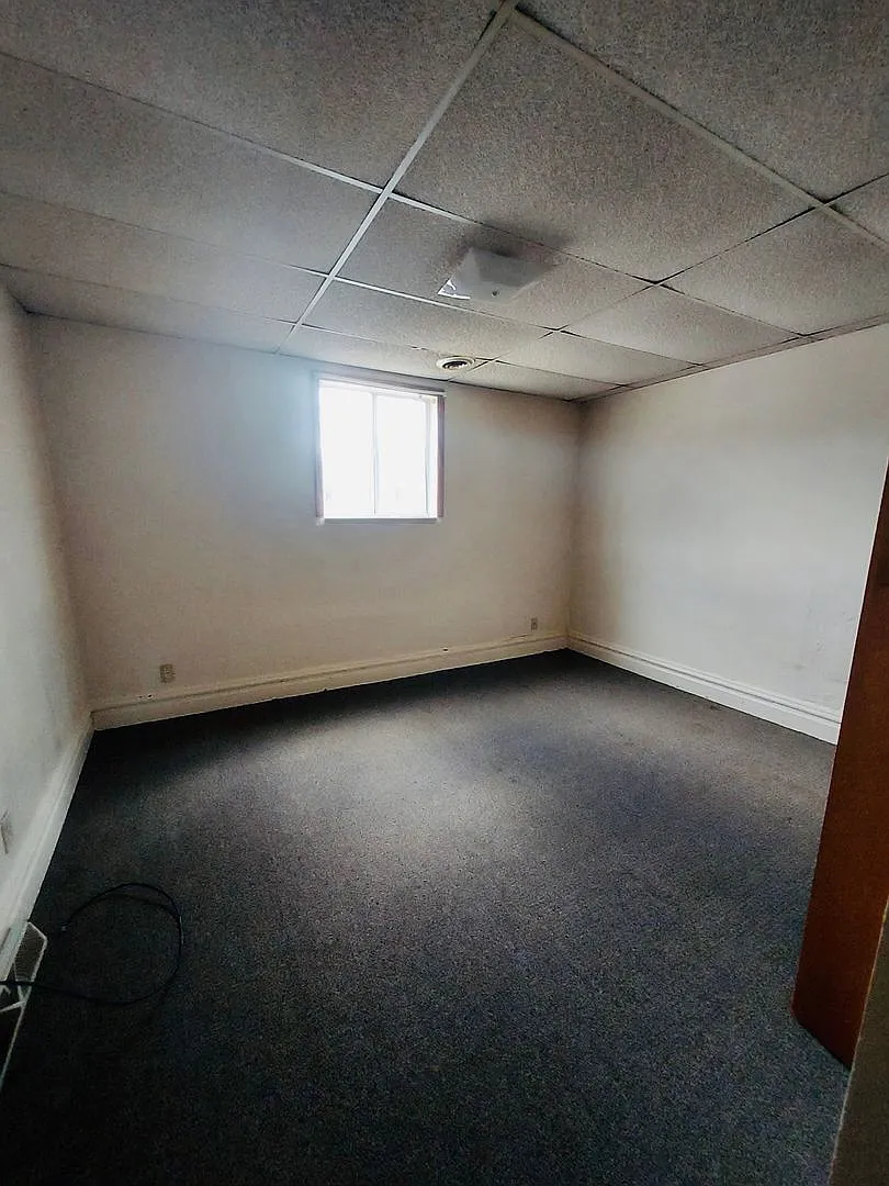 Building Photo - 108B Farragut Ave