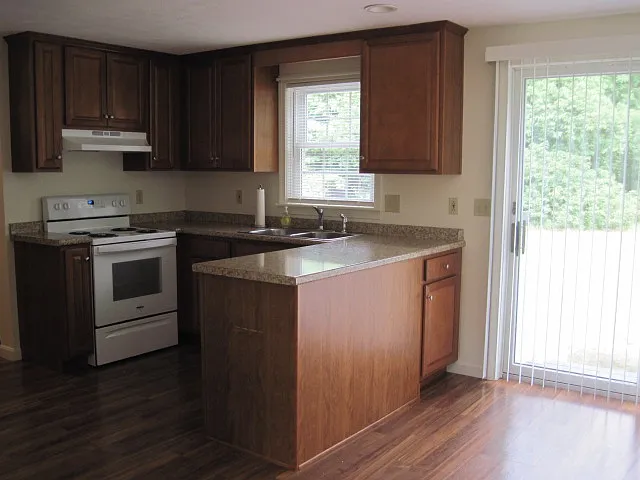 15 Pond View Dr — Photo 3