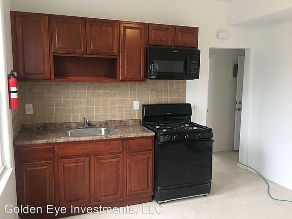 4th image of 101 Grand Ave APT 3