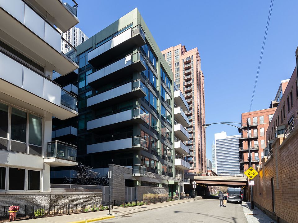1st image of 650 W Wayman St Unit 205C