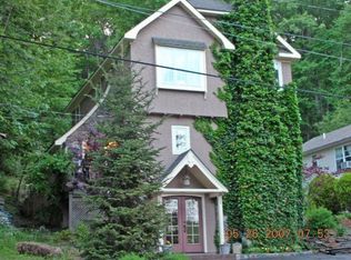 47 Shadowy Ln, West Milford, NJ