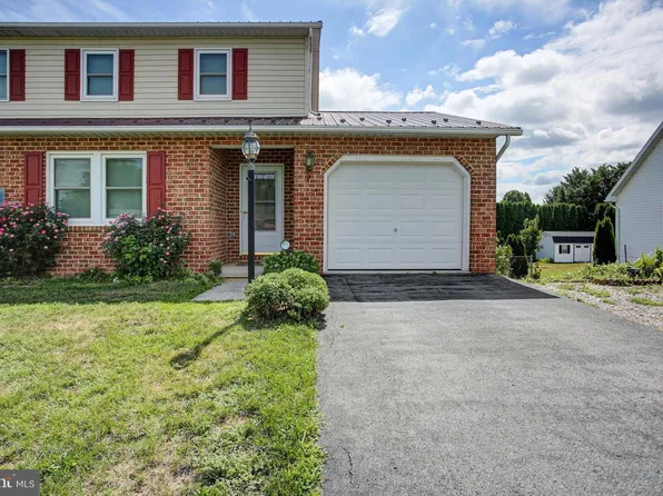 12602 Carol Ave, Greencastle, PA 17225