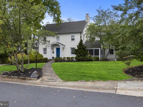 15 Vining Ln, Wilmington, DE 19807