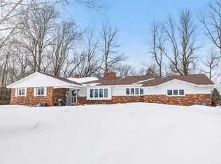 2246 Creekview Dr, Abrams, WI 54101