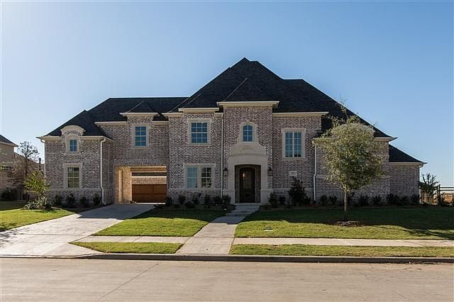 1st image of 2003 Courtland Dr