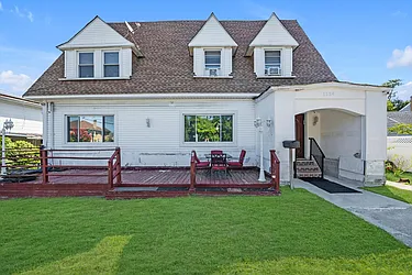 11-34 Bay 27th Street