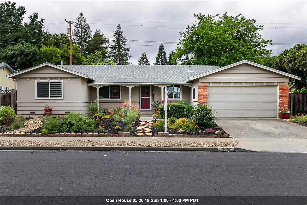 3030 Santa Maria Dr photo 1