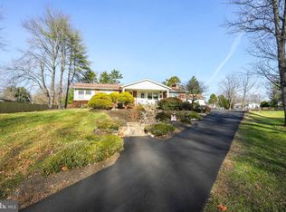 6416 Essex Ct, Warrenton, VA 20187