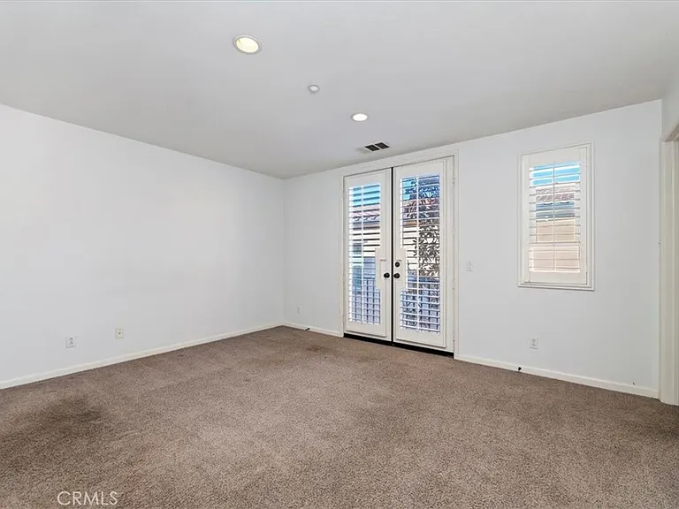 4433 Owens St — Photo 21
