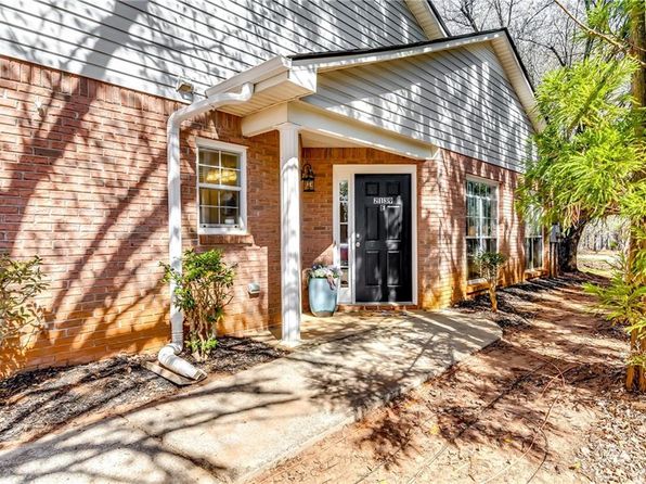 2139 Hickory Bnd SE APT E, Conyers, GA 30013