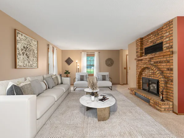 8378 Red Pine Cir, Baxter, MN 56425